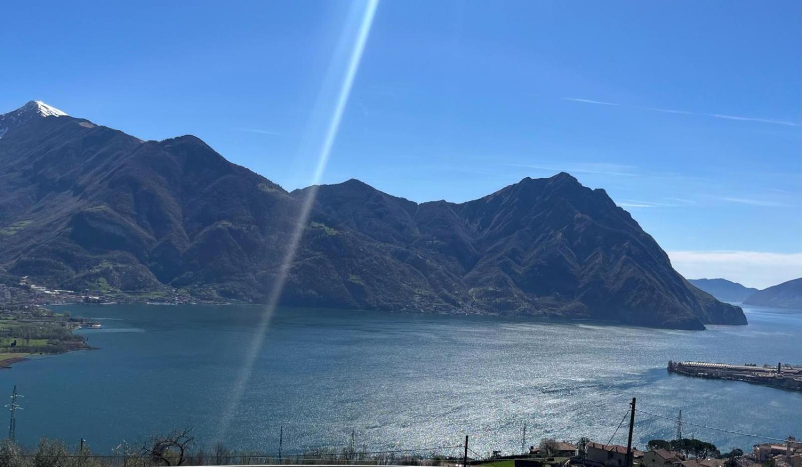 Il Bacio Del Sole Apartman Lovere Kültér fotó